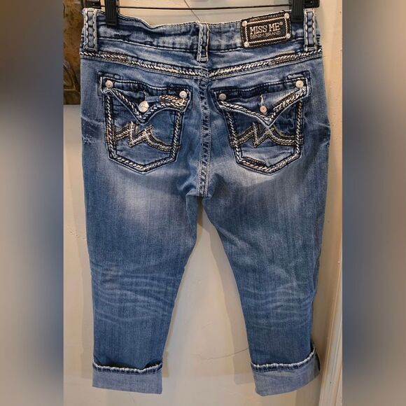 Miss Me Women's Blue Capris 29 - Picture 6 of 7